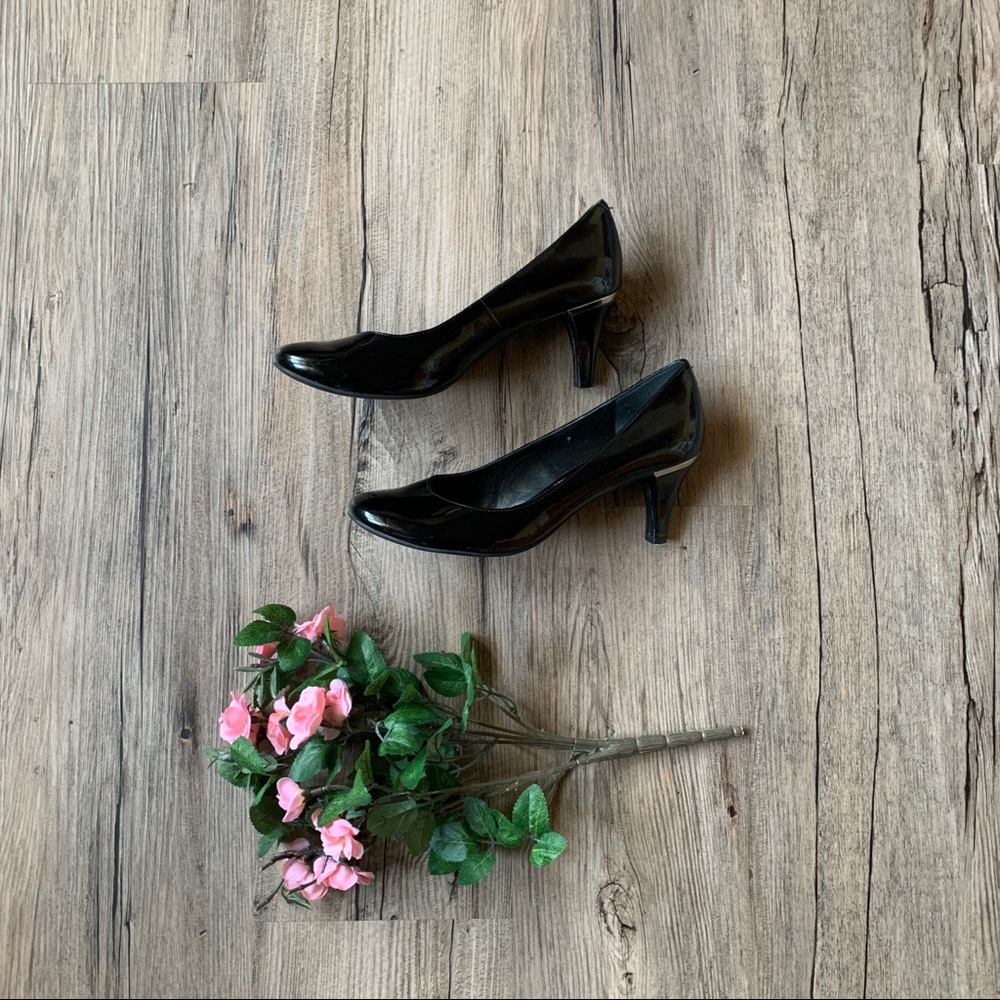 BCBG | Black Heels